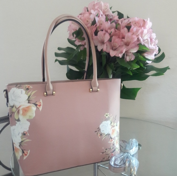 La Terre Fashion Handbags - NWT LA TERRE FASHION TOTE FLORAL SHOULDER HAND BAG